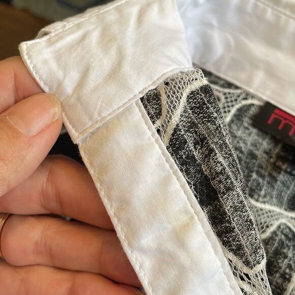 Mishca black & white cotton/polyester long button down shirt with 3/4 sleeves - Picture 5 of 10